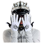 AIR GLOVE