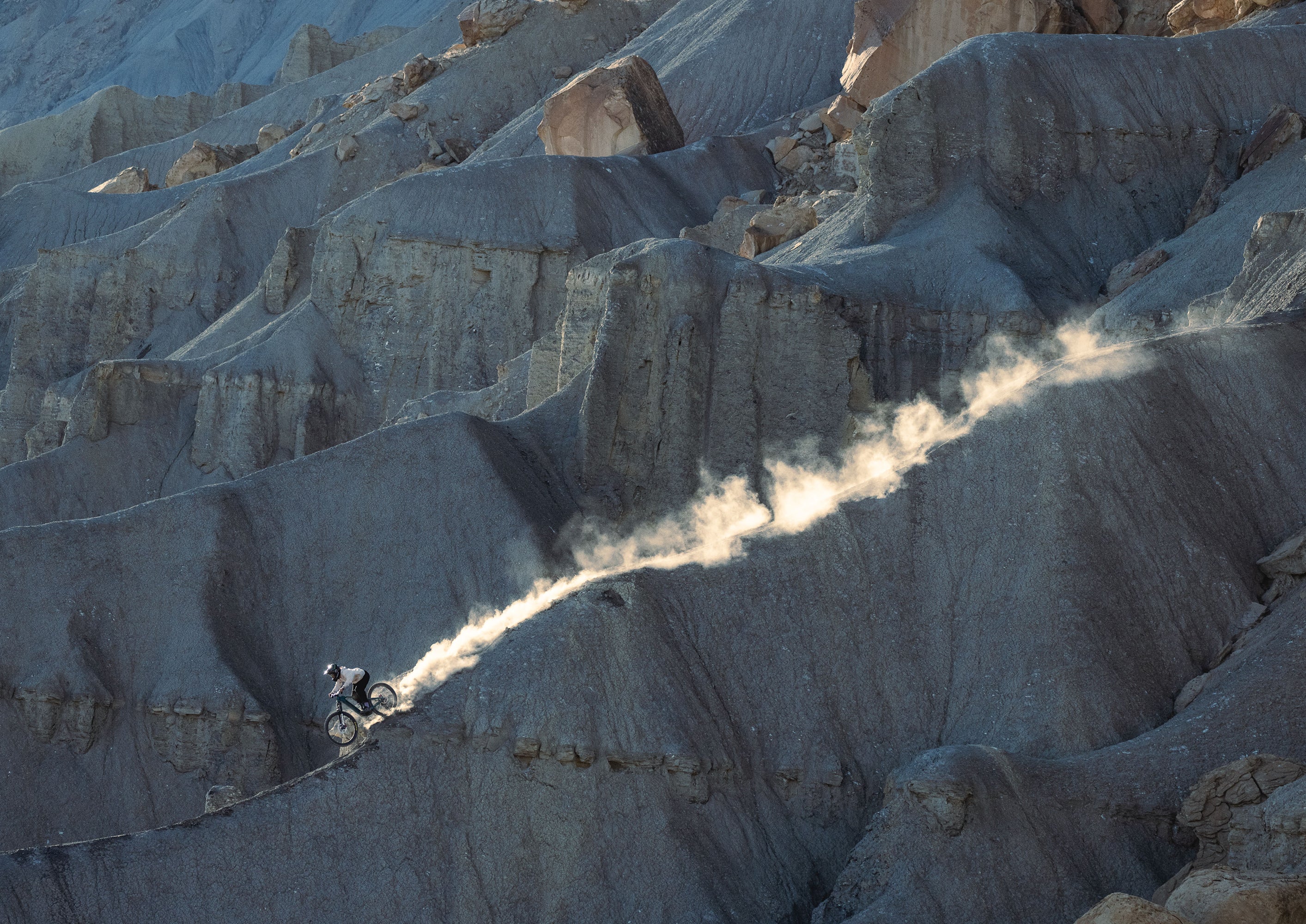 Från berg till lekfulla stigar i skogen