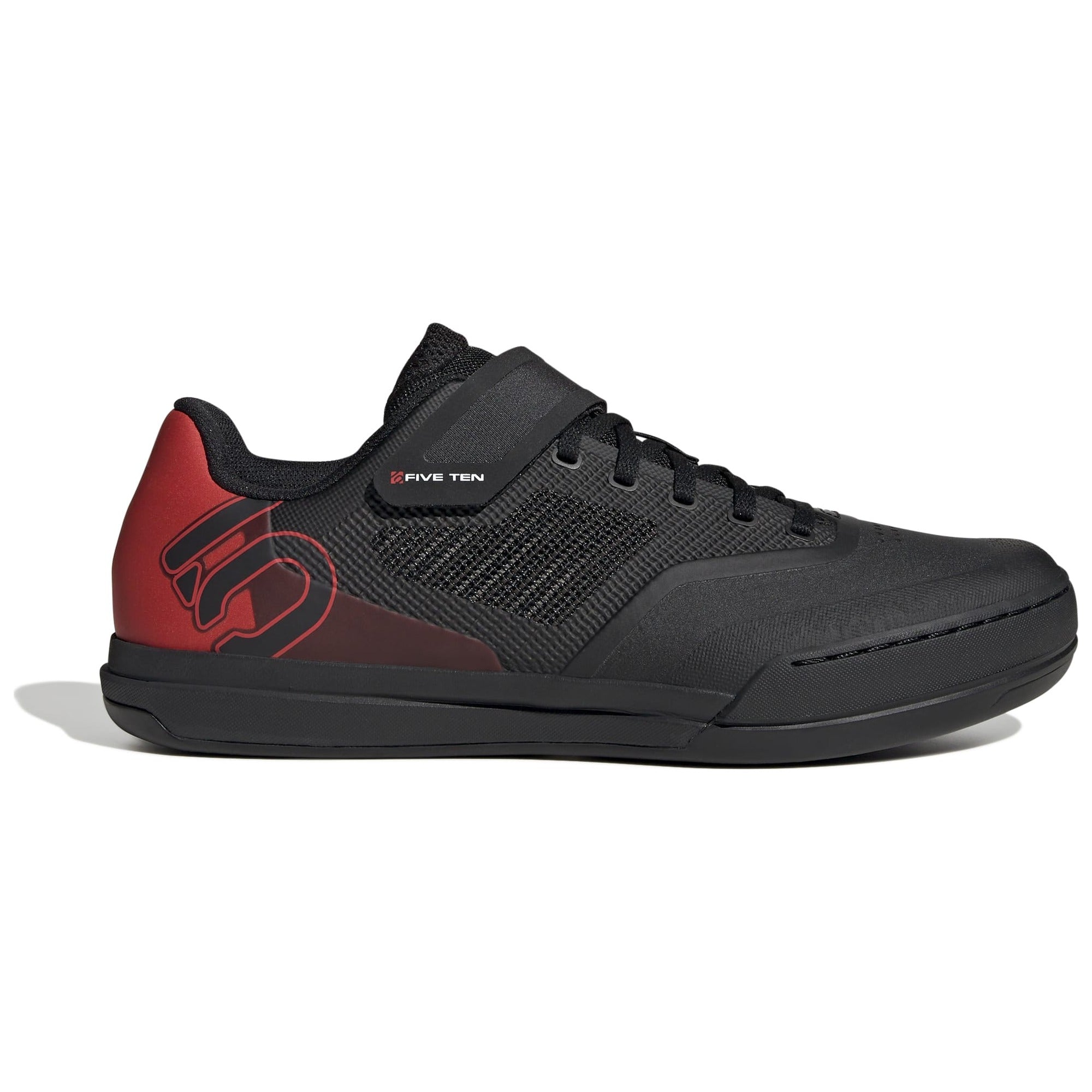 IH0827_1_FOOTWEAR_Photography_Side_Lateral_Center_View_white.jpg