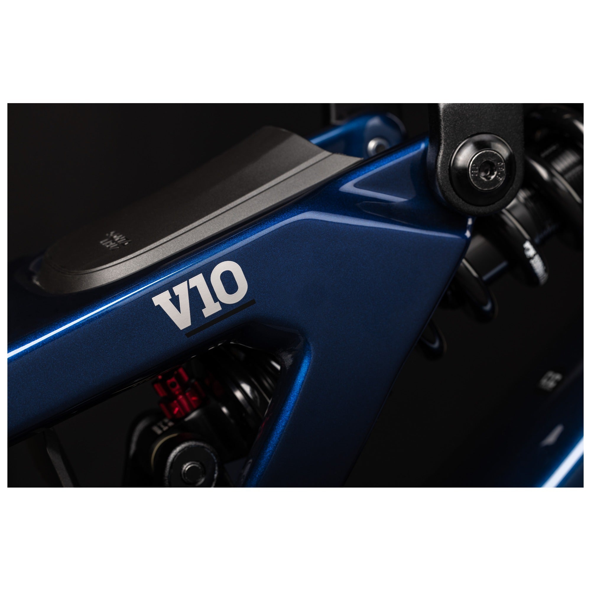 V10 DH X01