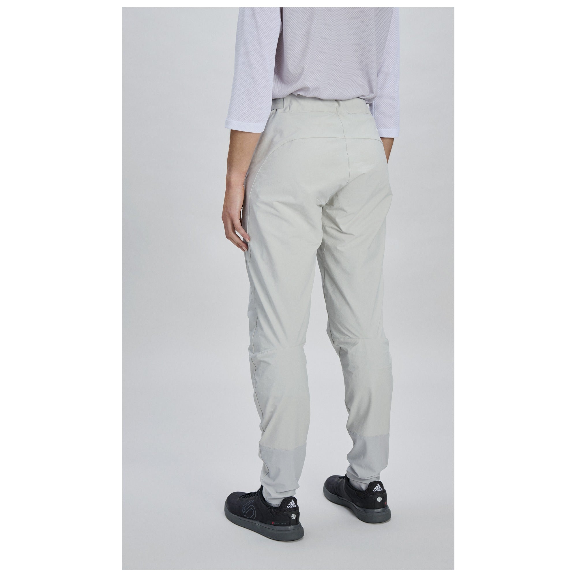 W's Motion Pants