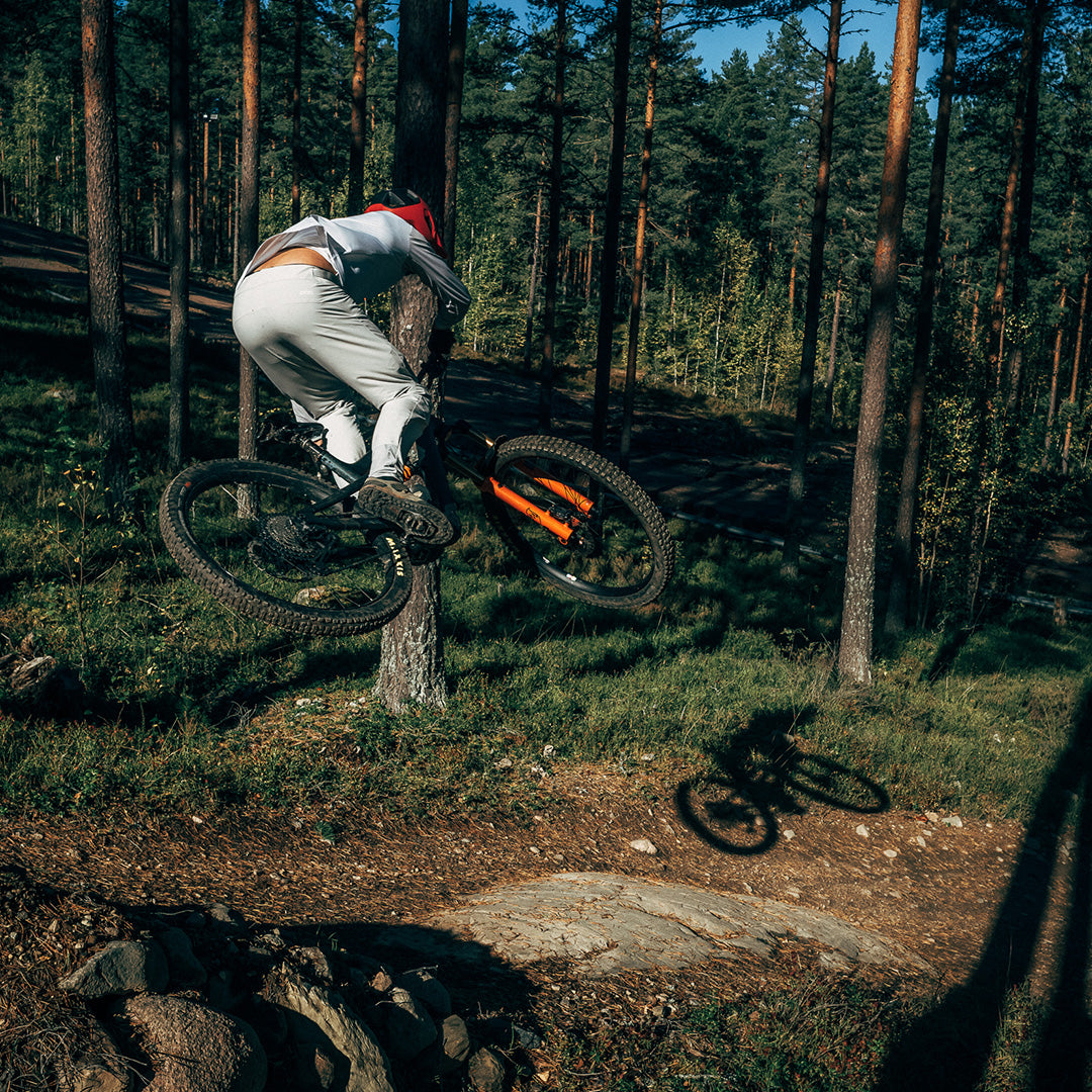 Mountainbikebild för midsommarkampanjen hos Mtbstore